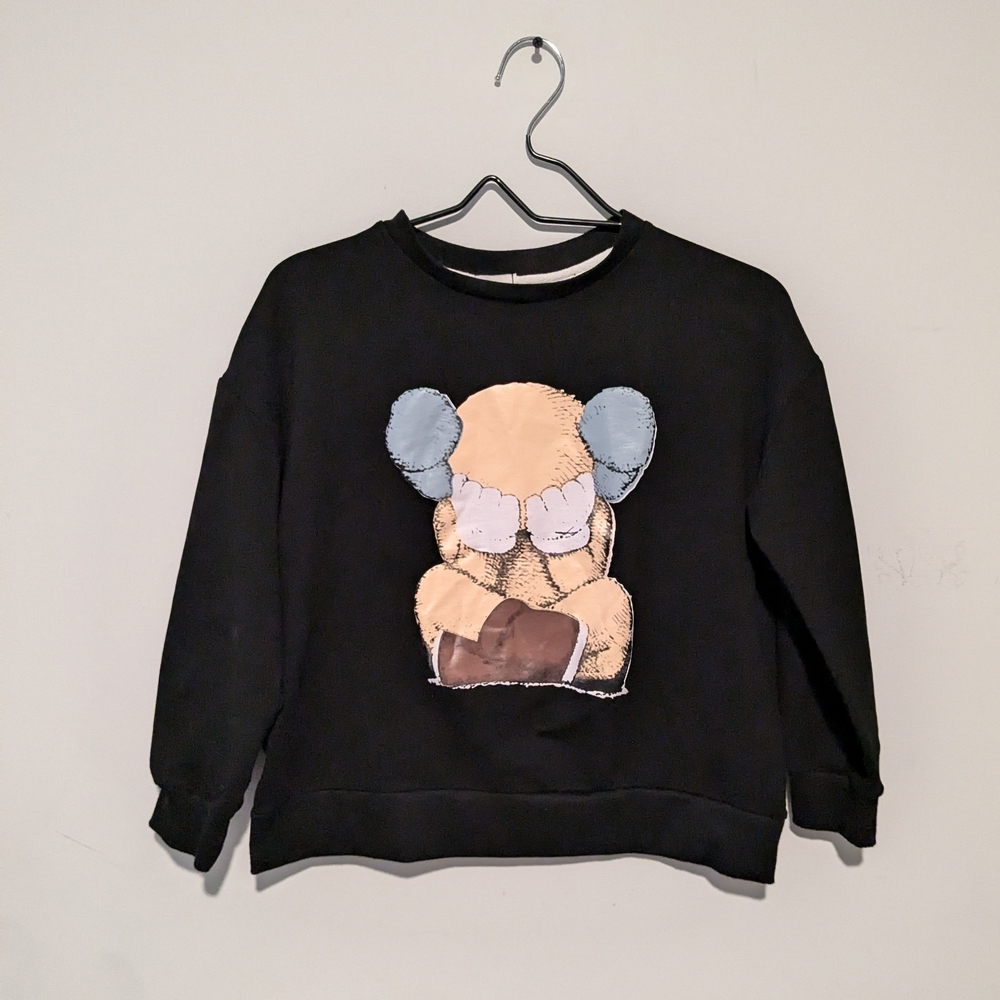 Kaws x Uniqlo Black Kids Crewneck Sweatshirt Size L